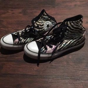 Zebra Converse